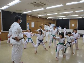 木曜空手　手稲教室　前田教室_c0118332_22111323.jpg