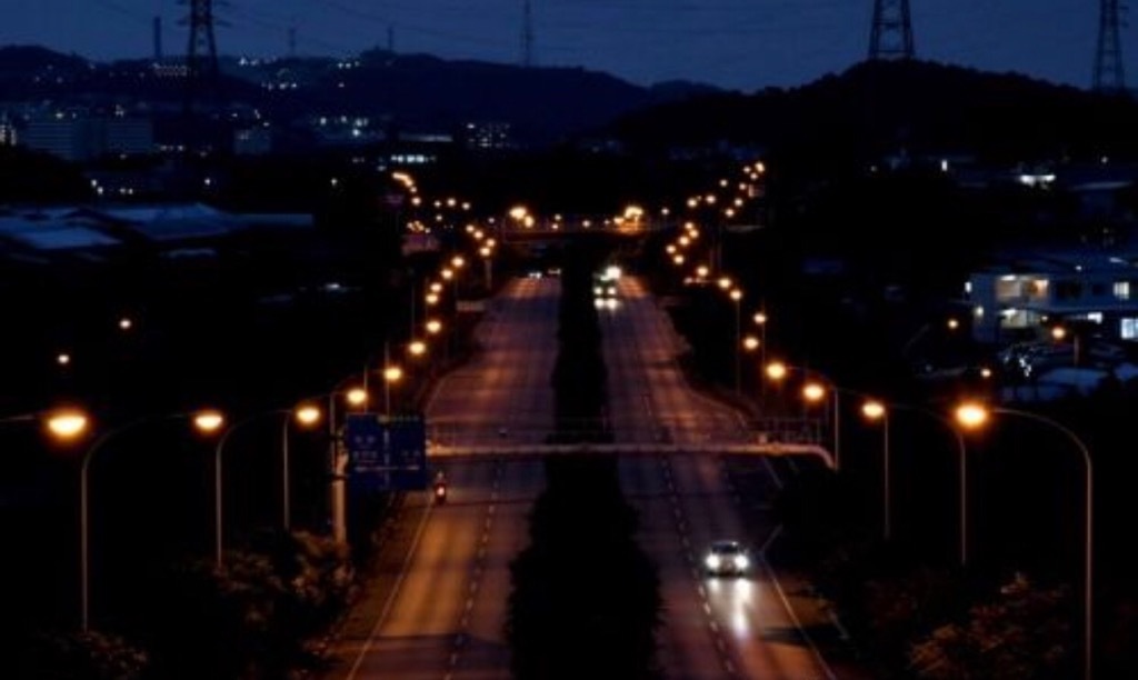 ピカチュウ現る!? 八重瀬・国道507号 街灯つなぎ くっきり_e0161677_18401670.jpg