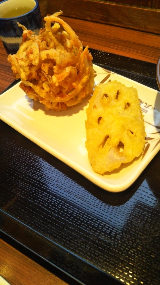 スーパーフライデーで丸亀製麺のうどん無料最終日!追加で4品頼んで堪能するの巻_f0076001_23044231.jpg