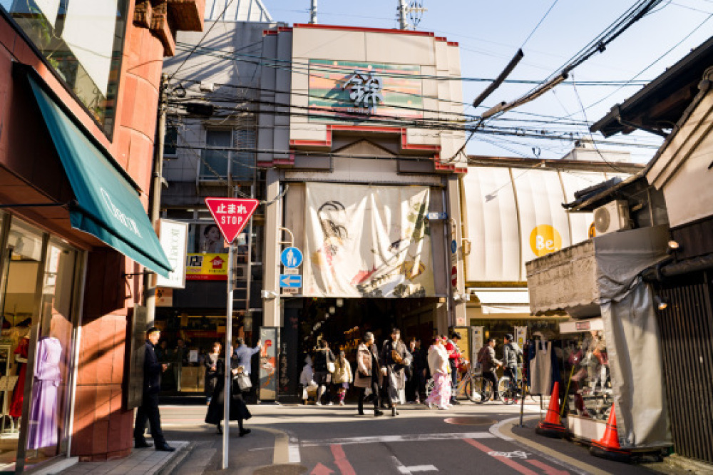 京都府中京区東魚屋町 錦市場商店街 風じゃ