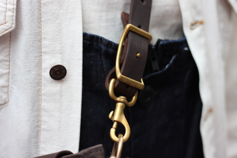 「VASCO」経年変化も楽しめる \"CANVAS×LEATHER MAIL BAG\" ご紹介_f0191324_07400310.jpg