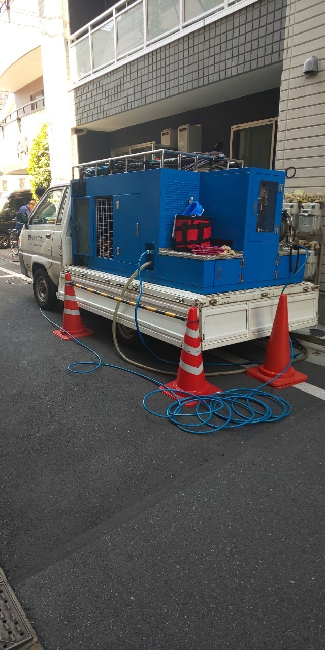 排水管高圧洗浄作業_b0246953_12161315.jpg