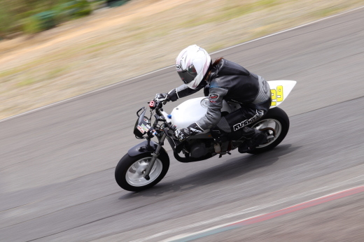 イワサキ走行会レポートin阿讃サーキット_b0163075_13530976.jpg