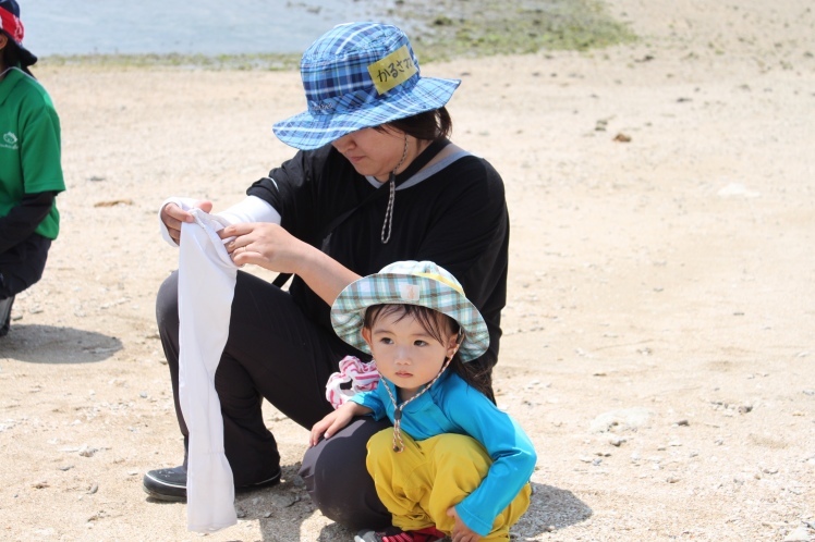 青空ようちえん〔週末〕春の海岸ピクニック(5/5)泳いで!生き物を見つけて!親子でのんびり今年はじめての海遊び_d0363878_23483693.jpg