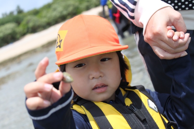 青空ようちえん〔週末〕春の海岸ピクニック(5/5)泳いで!生き物を見つけて!親子でのんびり今年はじめての海遊び_d0363878_23483771.jpg