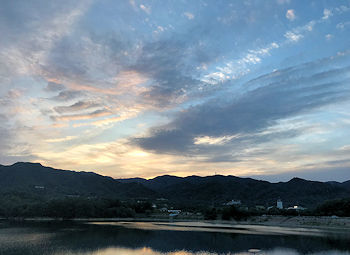 夕方の散歩_e0103024_21544954.jpg