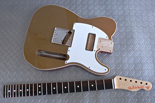 オーダーものを含むGuitar × 5種の塗装が完了しました!_e0053731_17110573.jpg