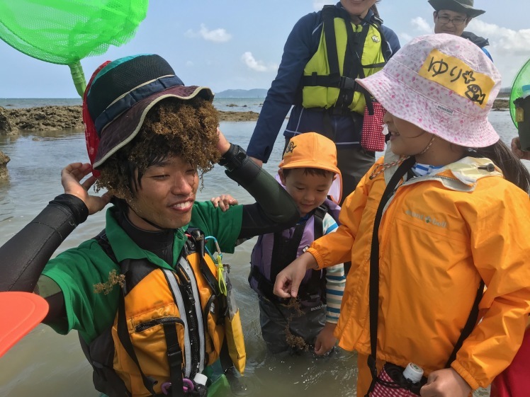 青空ようちえん〔週末〕春の海岸ピクニック(5/5)泳いで!生き物を見つけて!親子でのんびり今年はじめての海遊び_d0363878_00024337.jpg
