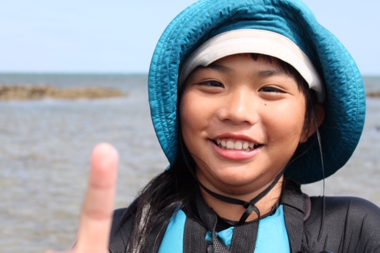 青空ようちえん〔週末〕春の海岸ピクニック(5/5)泳いで!生き物を見つけて!親子でのんびり今年はじめての海遊び_d0363878_00110380.jpg