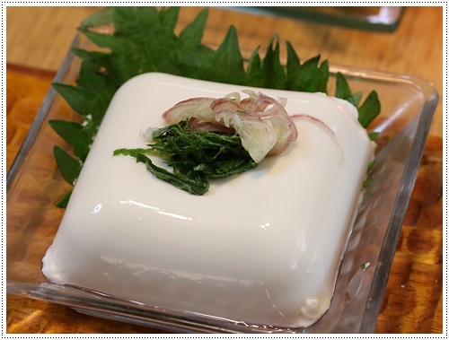 我が家の菜園での、今年初めての収穫は、きゅうり~とってもみずみずしかった\(>∀<)/_b0175688_20360606.jpg