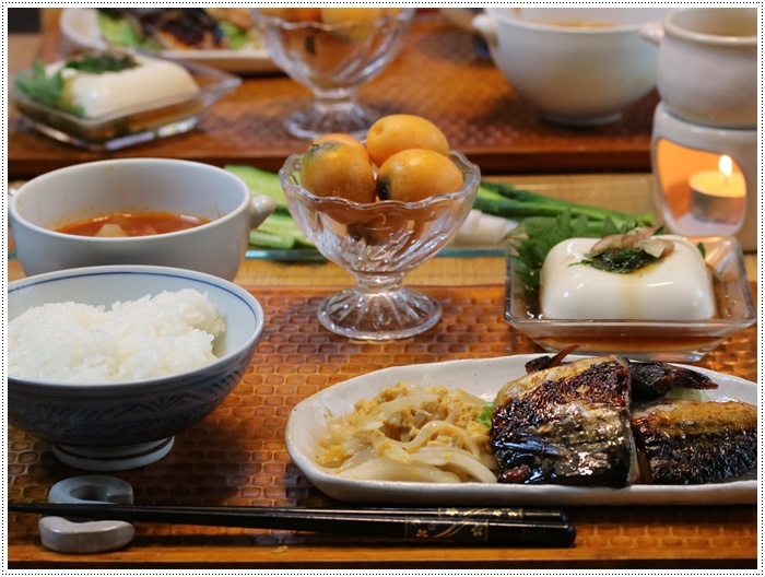 我が家の菜園での、今年初めての収穫は、きゅうり~とってもみずみずしかった\(>∀<)/_b0175688_20360634.jpg