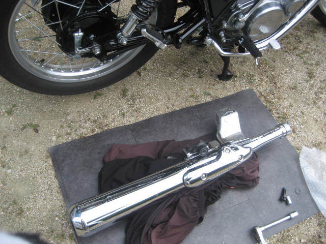 SR400にGOODSマフラー付けました！ : 初心者おっさんフライヤー