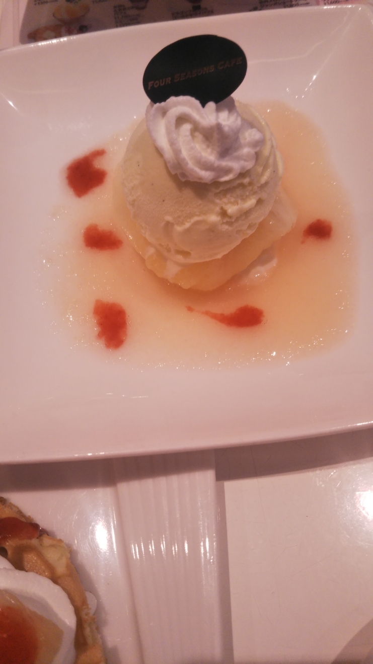 フォーシーズンズカフェ_f0076001_22331082.jpg