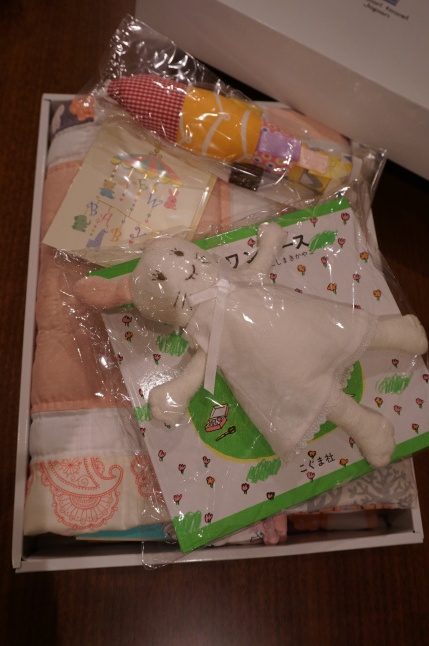ベビーシャワーのベビーキルト_d0348118_23453755.jpeg