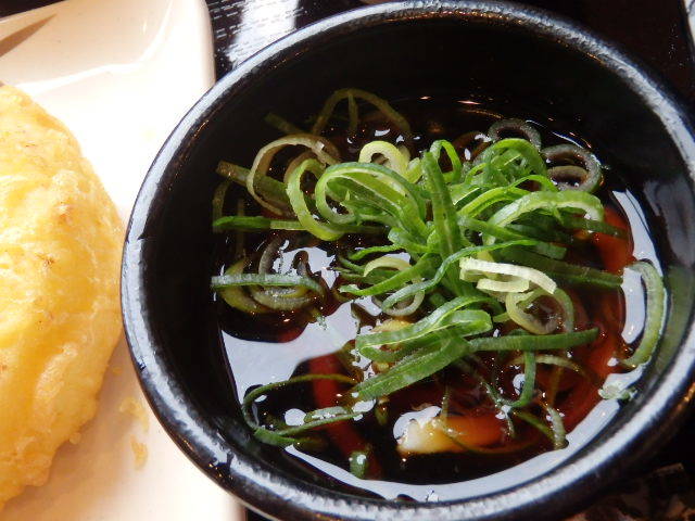 丸亀製麺 西宮前浜店_c0118393_11170708.jpg