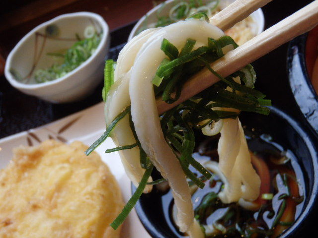 丸亀製麺 西宮前浜店_c0118393_11171744.jpg