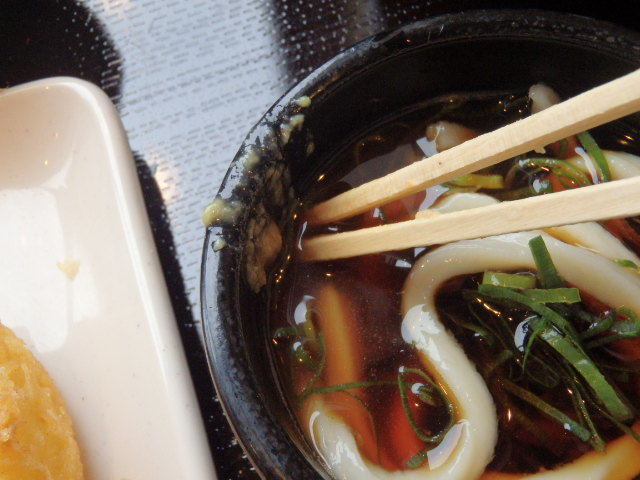 丸亀製麺 西宮前浜店_c0118393_11230726.jpg