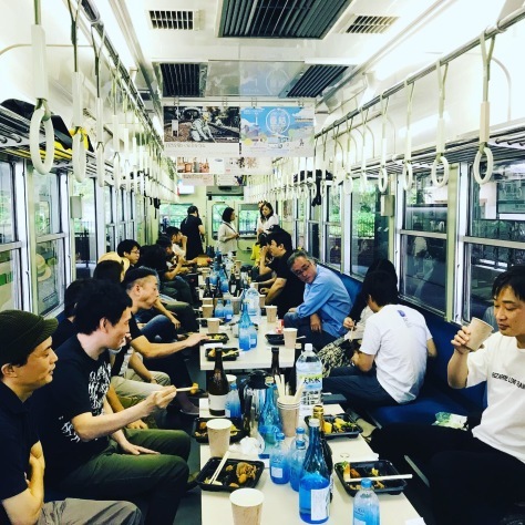 《大盛況の焼酎列車》_d0113681_08420730.jpeg