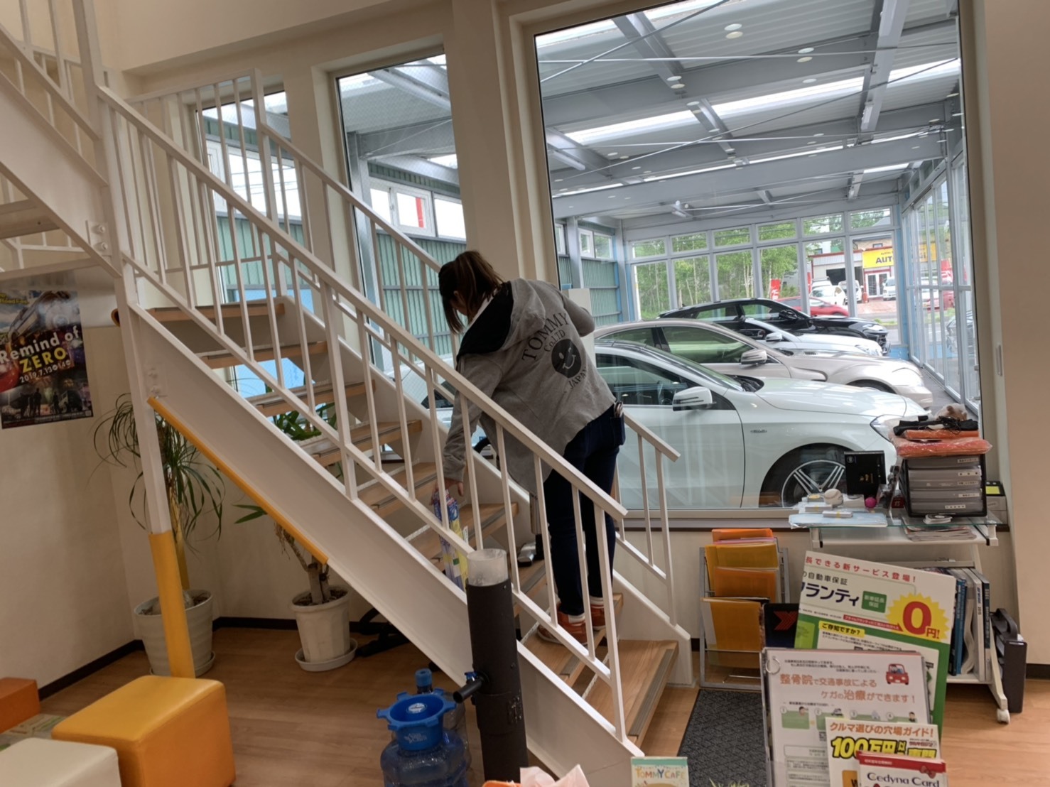 6月4日(火)本店ブログ♪ランボルギーニ ウルス✊ お問合せ下さい✊ ランクル ハマー ヴェルファイアたくさんありますー_b0127002_16312602.jpg