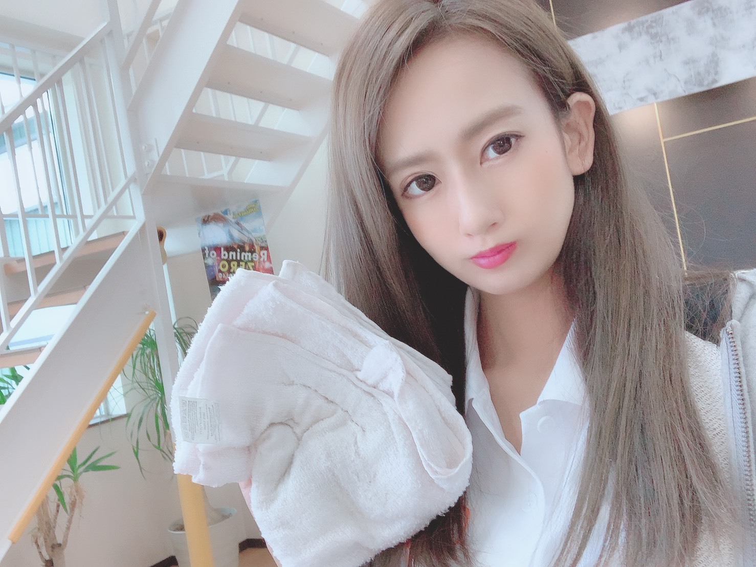 6月4日(火)本店ブログ♪ランボルギーニ ウルス✊ お問合せ下さい✊ ランクル ハマー ヴェルファイアたくさんありますー_b0127002_16363116.jpg