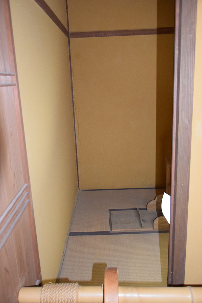 悲運の藤堂高吉を家祖とする名張藤堂家邸跡を訪ねて。_e0158128_14460221.jpg
