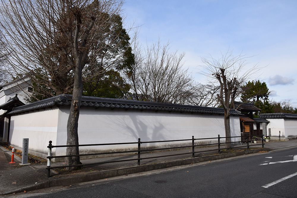 悲運の藤堂高吉を家祖とする名張藤堂家邸跡を訪ねて。_e0158128_15025318.jpg