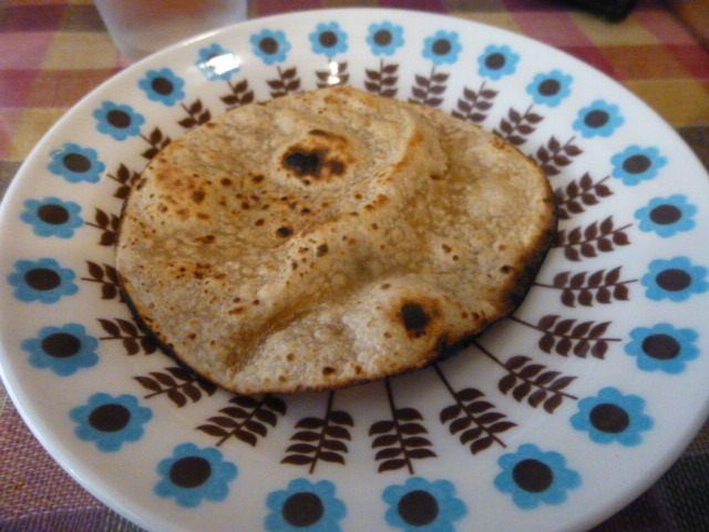 カモガワラボ 　パキスタンカレー_d0106134_23321533.jpg