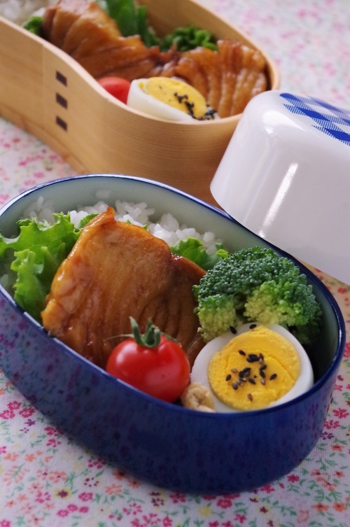 高校生のお弁当(肉団子、いんげんの牛肉巻き、豚肉のチーズ巻き、メカジキの照り焼き、コロッケ)_f0168317_20433595.jpg