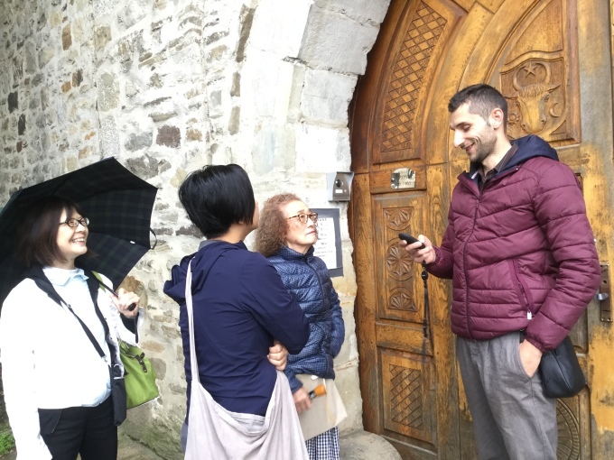 修道院めぐり \"Monasteries tour\"_b0029036_02533243.jpeg