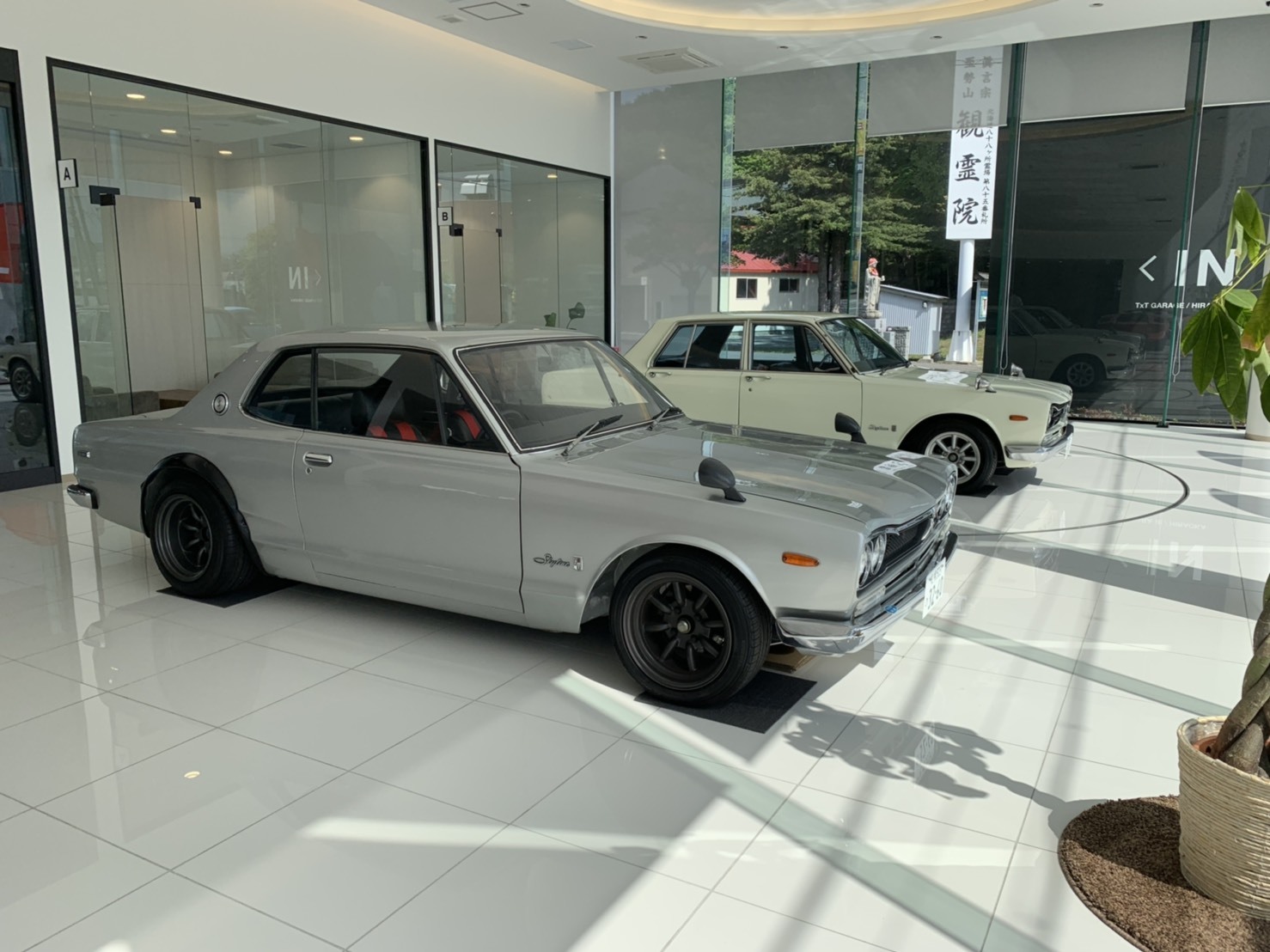 6月6日(木)LX570ありますよ~~✊ ランクル ランボルギーニ ベンツ TOMMY_b0127002_18010328.jpg