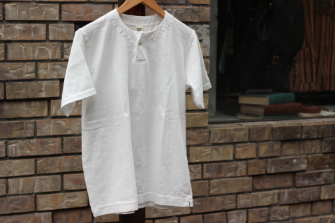 「Jackman」変則Tシャツ \"Henleyneck T-shirt\" ご紹介_f0191324_07293634.jpg