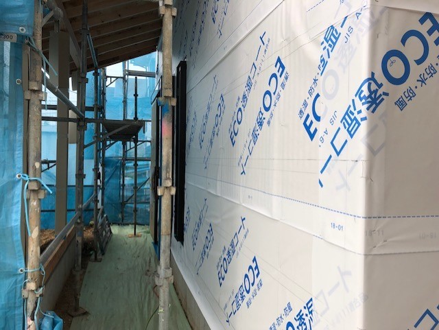 横浜市泉区新橋町の家☆サッシが入りました!_c0152341_13561009.jpg