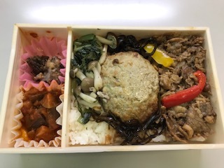 インド人の作るカレーうろん_d0158582_22024558.jpg