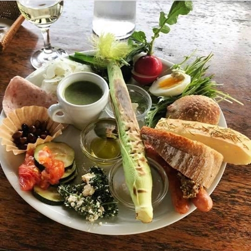 山梨県 Casa Da Noma カーサ ダ ノーマ ぶどう棚を眺めながらのんびりランチ 原茂ワイン 甲州市 甘辛ノオト 旧 Haru 山梨県 Casa Da Noma カーサ ダ ノーマ ぶどう棚を眺めながらのんびりランチ 原茂ワイン 甲州市 甘辛ノオト 旧 Haru