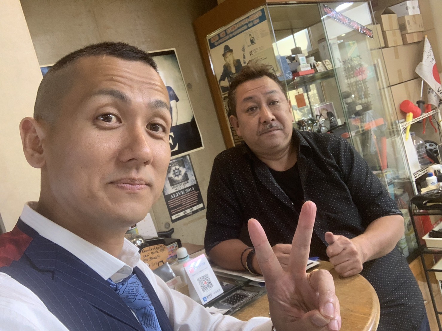 6月7日本店ブログ♪ ベンツS550 カブリオレありますよ♪ ランクル ハマー アルファード _b0127002_20361939.jpg