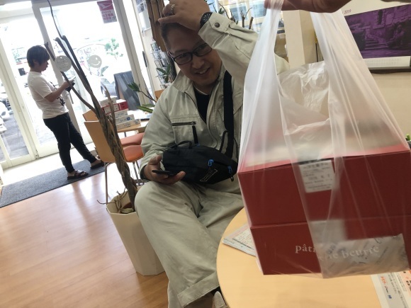 6月7日本店ブログ♪ ベンツS550 カブリオレありますよ♪ ランクル ハマー アルファード _b0127002_20404006.jpg