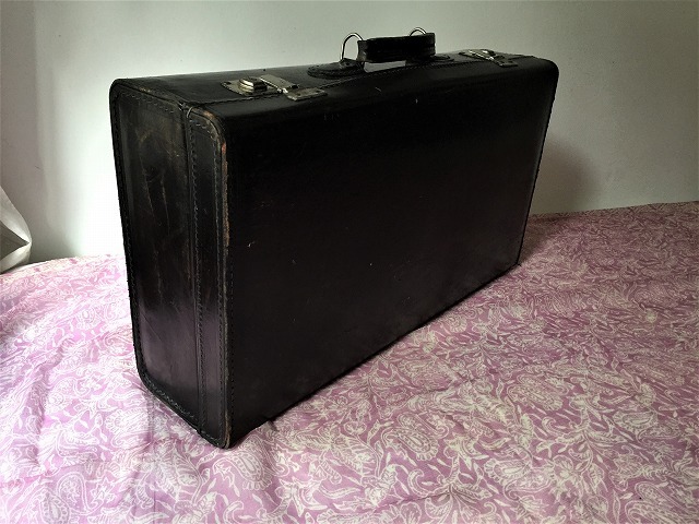ヴィンテージ 黒いトランク 黒革トランク11 : スペイン・バルセロナ・アンティーク gyu's shop
