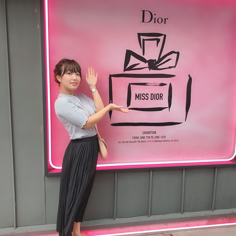 Diorの展覧会！？_e0412683_15520218.jpg