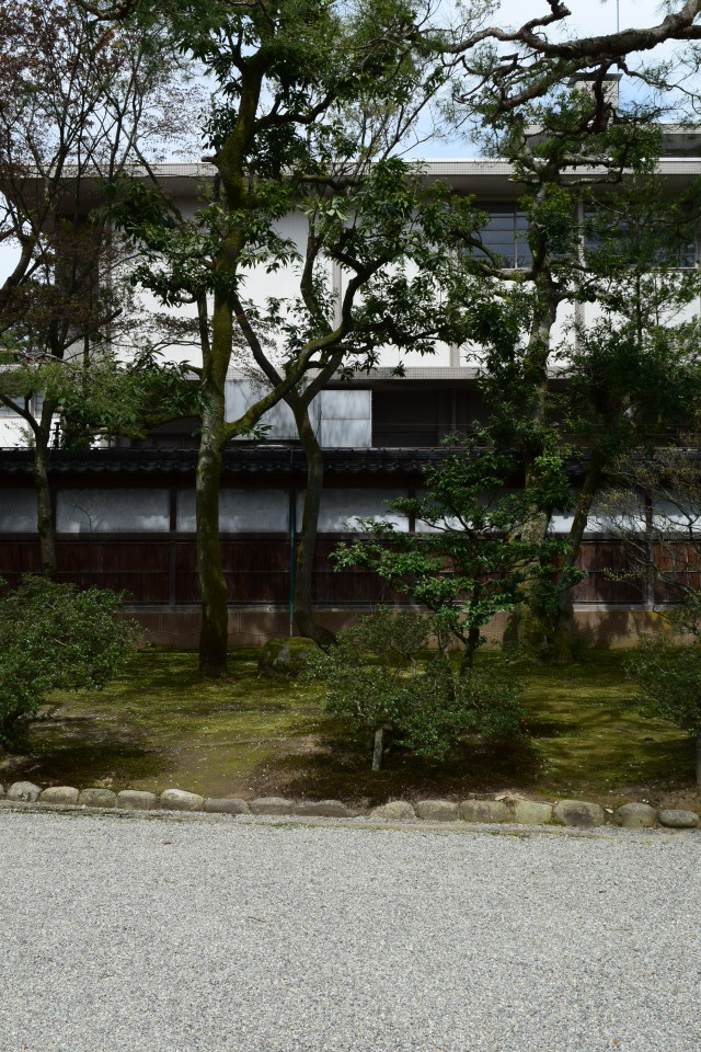 金沢市兼六町の石川県立伝統産業工芸館(昭和モダン建築探訪)_f0142606_08173237.jpg