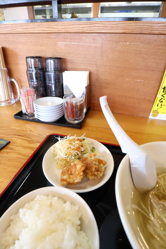 拉麺専門 神 総本山で、土佐のしょうが塩ラーメンを食べた_a0077663_14444814.jpg