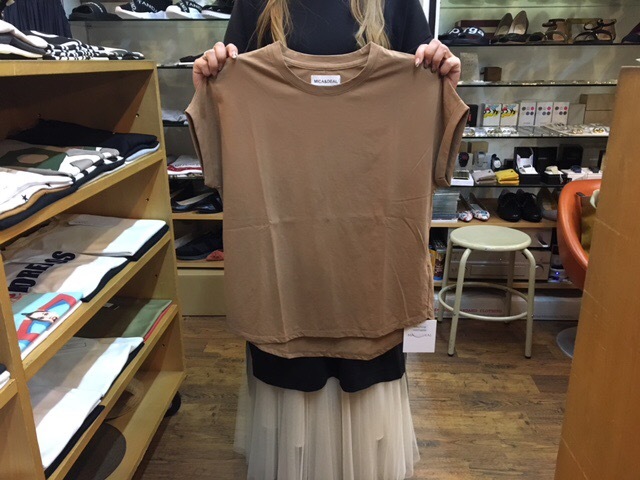 マイカアンドディール / MICA&DEAL hem-round t-shirt☆_e0076692_20011765.jpg