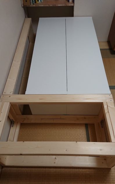 DIYで子供ベッドをつくる_e0408608_11481303.jpg