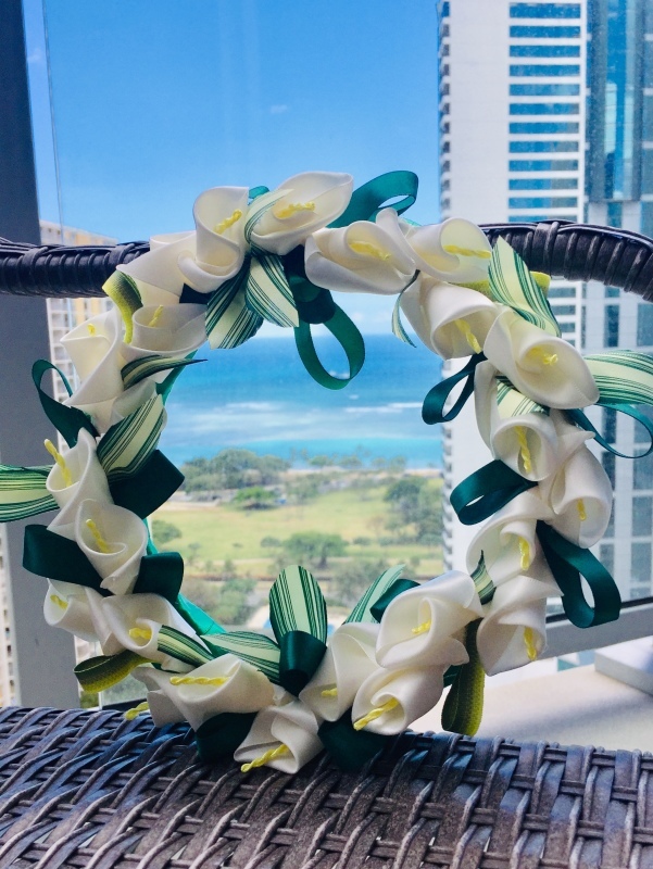 Calla Lily Wreath カラーリリーリース ハワイでリボンレイ 製作スクール Ribbon Lei Happy Na Mainichi Calla Lily Wreath カラーリリーリース ハワイでリボンレイ 製作スクール Ribbon Lei Happy Na Mainichi