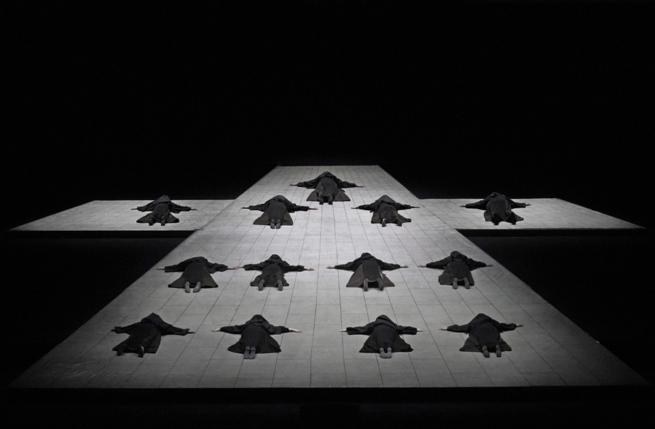 『カルメル会修道女の対話』― MET Live Viewing_a0054163_00123155.jpg