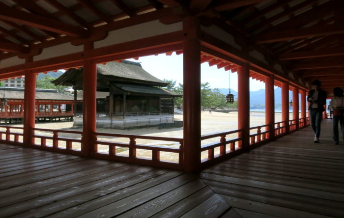 　　　　＜　厳島神社　②　＞_c0036080_16413189.jpg