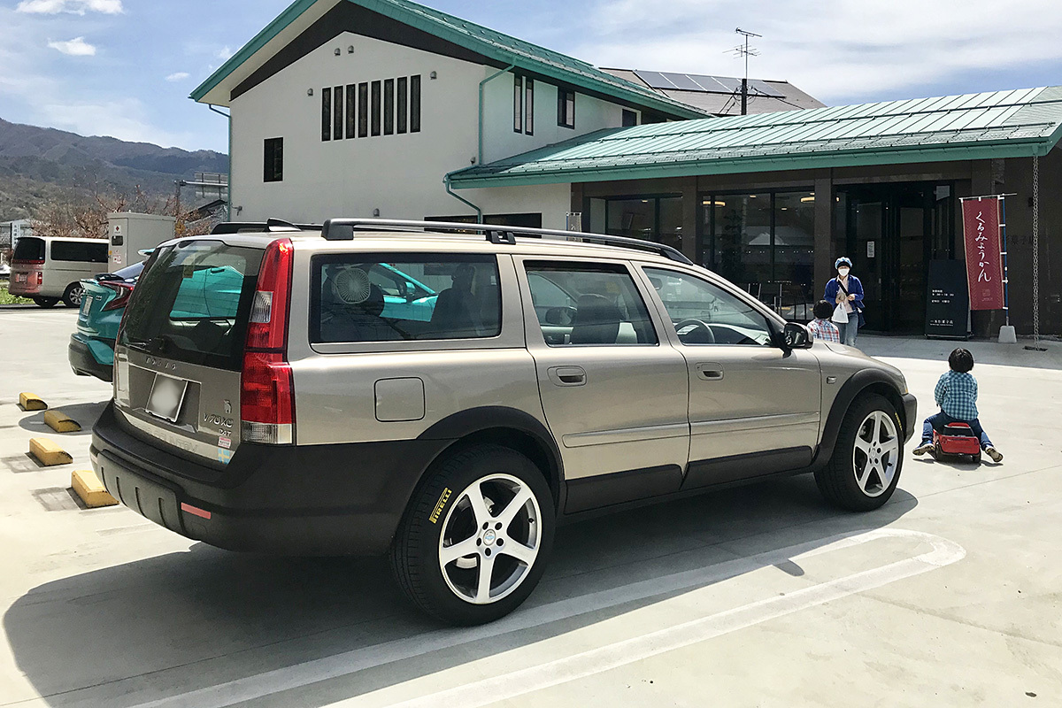 ホイールの色 : いまさらですが、ボルボV70XC クロスカントリーです ホイールの色 : いまさらですが、ボルボV70XC クロスカントリーです
