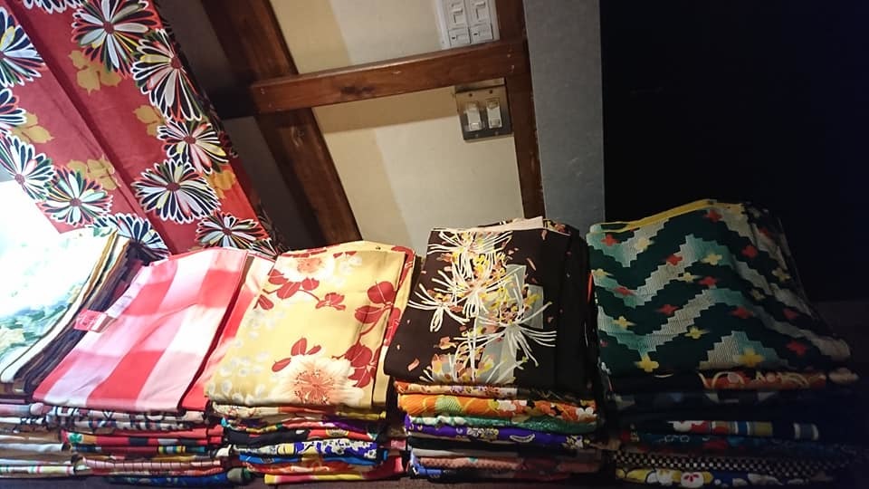 すごかった・・・先週末の縁さん&戻り橋さんの着物販売会。_e0046190_18222721.jpg