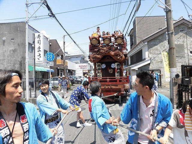 3日経った今朝も私は足腰が痛い！　吉原祇園祭で西仲町の山車の巡行_f0141310_06094657.jpg