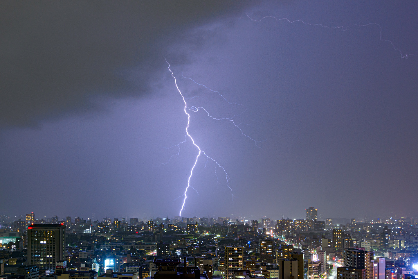 今夜の稲妻 千種観測所