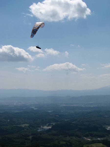 姫神山の風力発電へ_c0387701_23330202.jpg